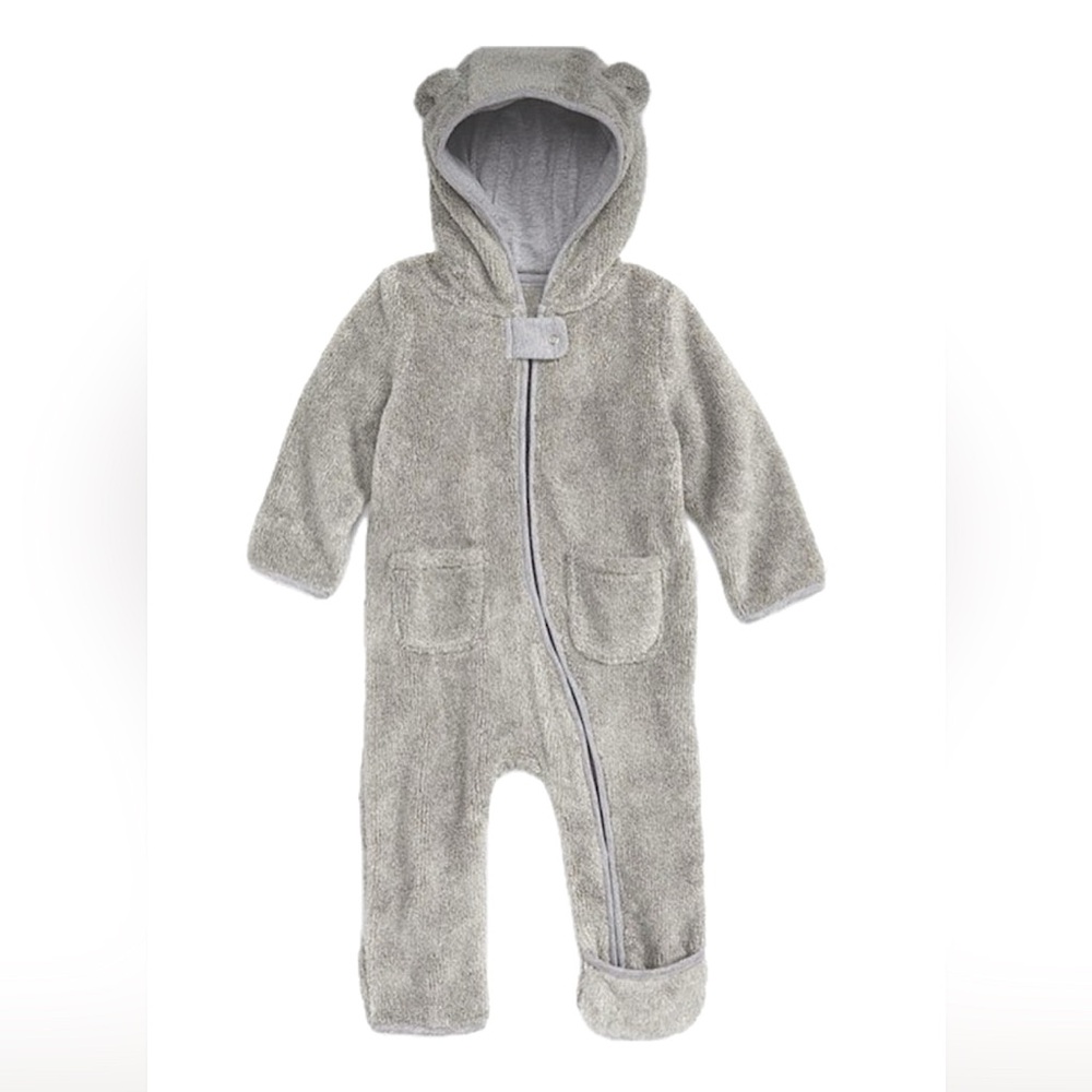 EUC like new NORDSTROM Baby Gray Fleece Hooded Bear
Bunting Romper Zip-Up 3M